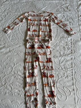 GAP 100% cotton Cream Kids Pajama Set with Orange and Red Character Stripes